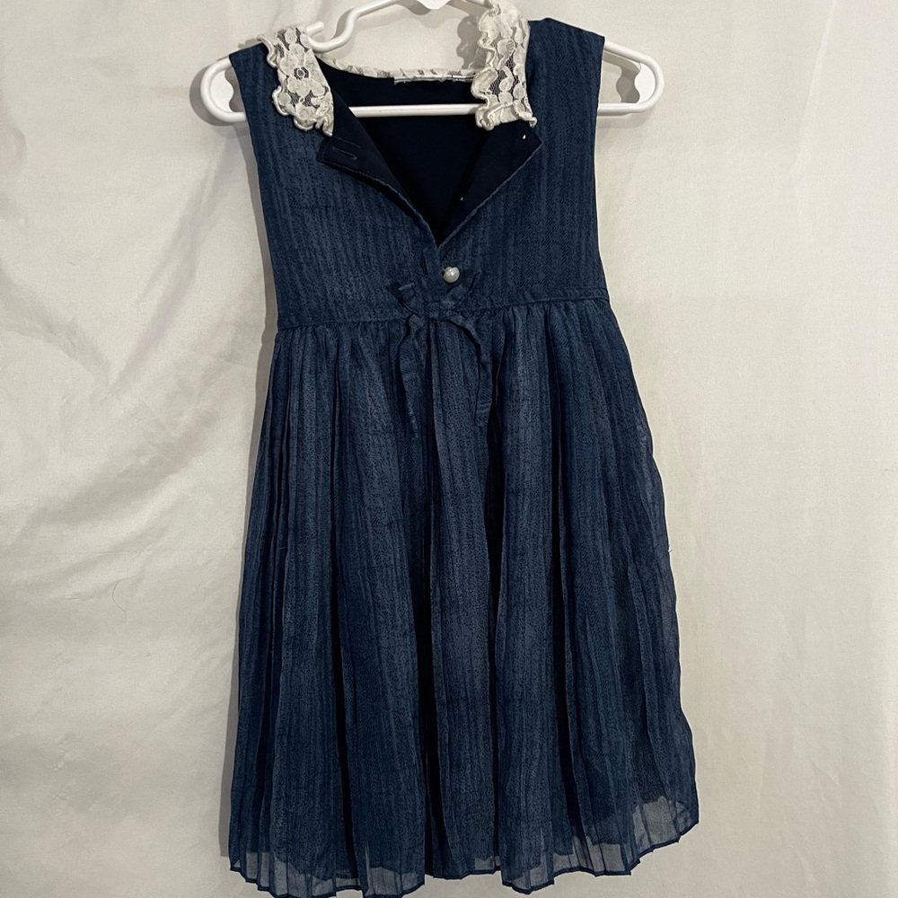 blue/jean dress girls dress. 4T/5T. never wore.